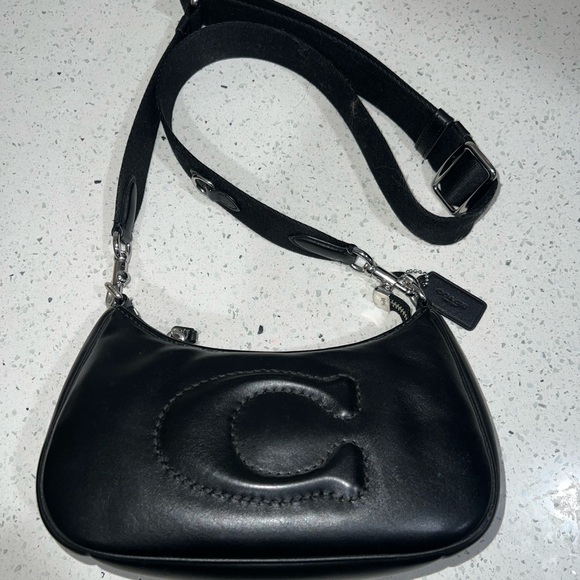 Coach Quilted Teri Shoulder Bag - Picture 3 of 9